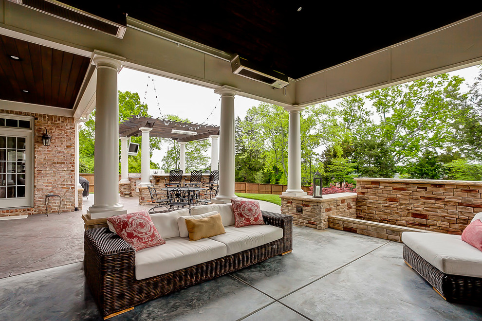Brentwood Patio and Outdoor Kitchen Mediterranean Patio Nashville
