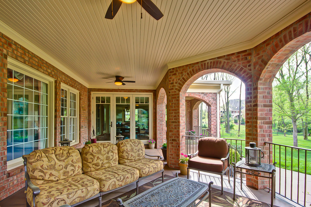 Inspiration for a traditional patio in Nashville.