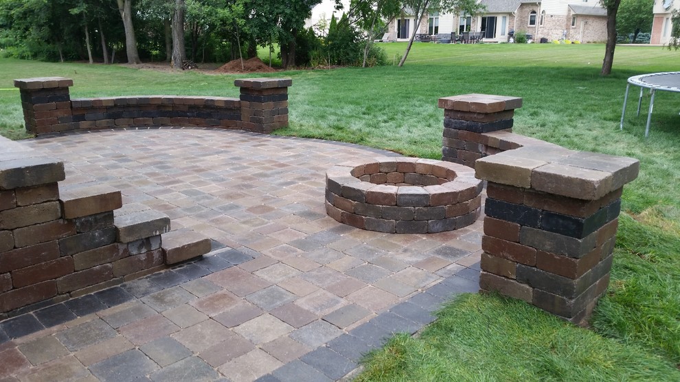 Brick Paver Patios and Landscaping Ideas Contemporary Patio