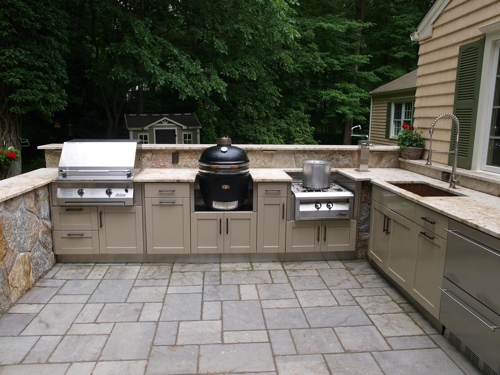 Brown Jordan Outdoor Kitchens Traditional Patio Bridgeport by
