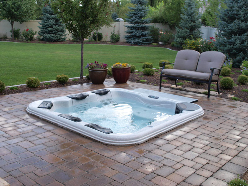 Bullfrog Spas Vault, Oasis Hot Tub & Sauna of New England Modern