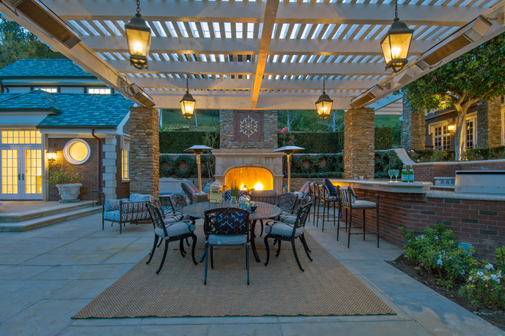 Pergola kitchen - Patio - Los Angeles - by Fratantoni Design ...