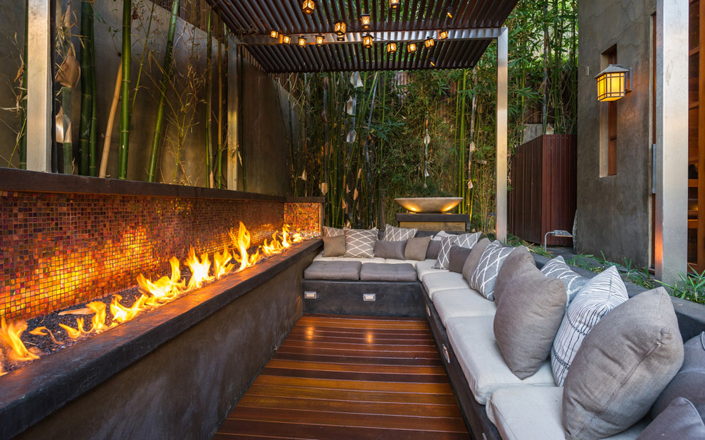 This is an example of a world-inspired patio in Los Angeles.