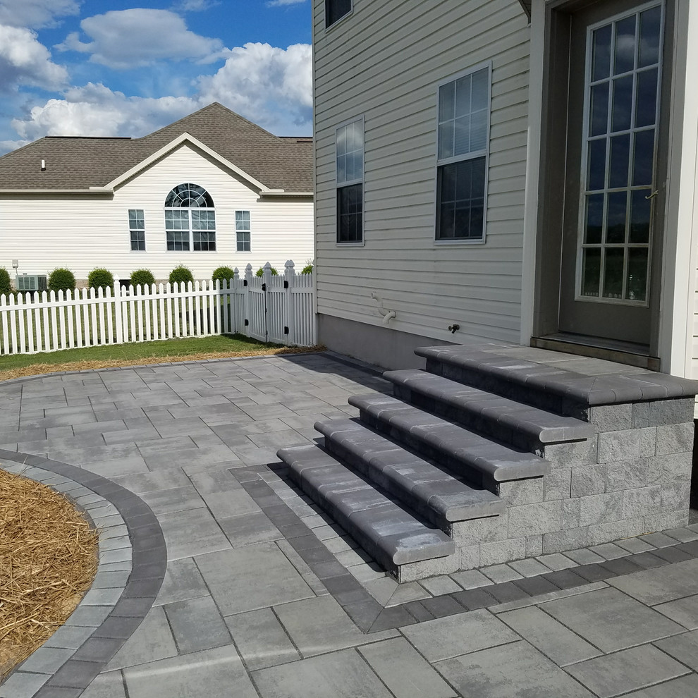 Cambridge Ledgestone XL Smooth Double Border Patio & Steps Modern