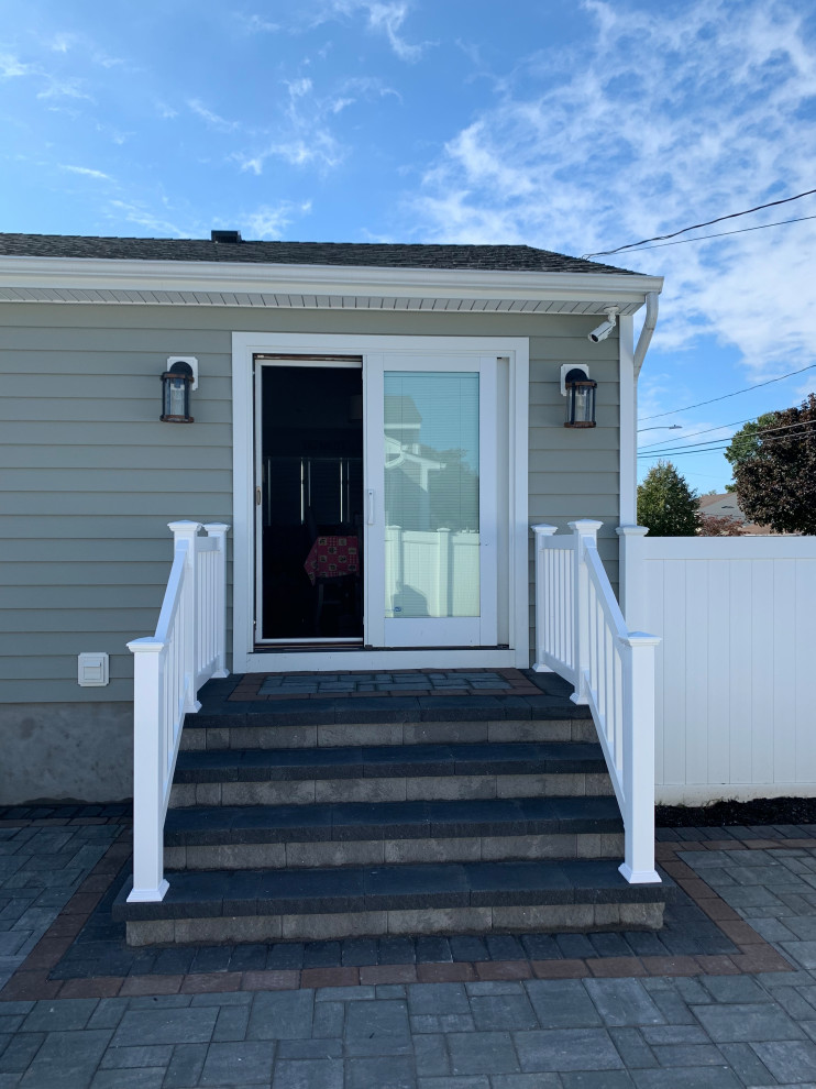 Cambridge Paver Ledgestone Patio with Firepit Massapequa Park, NY