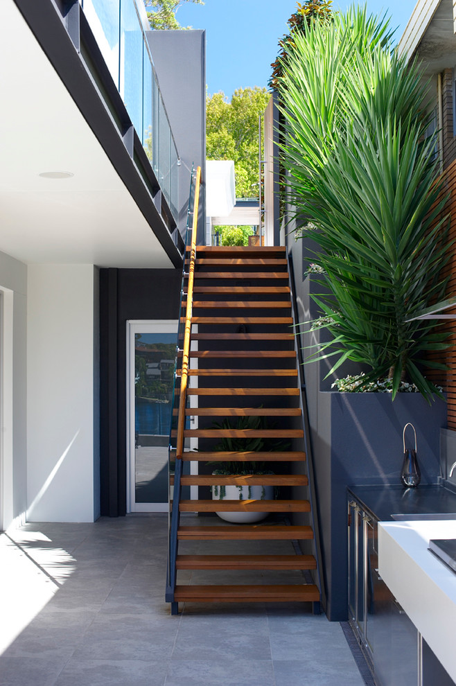 Contemporary patio steps in Sydney.