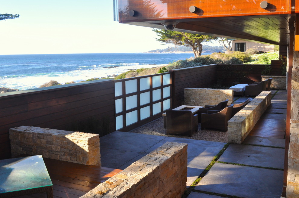 Photo of a modern patio in San Francisco.