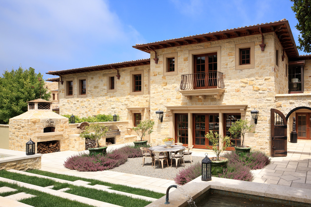 Tuscan gravel patio photo in San Francisco