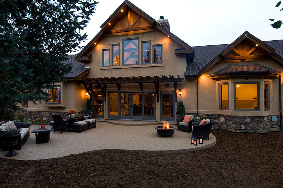 Cascade Exterior Interior Double French Wood Gliding Paito Doors Bay Windows Traditional Patio Milwaukee By Renewal By Andersen Window Replacement Milwaukee Houzz