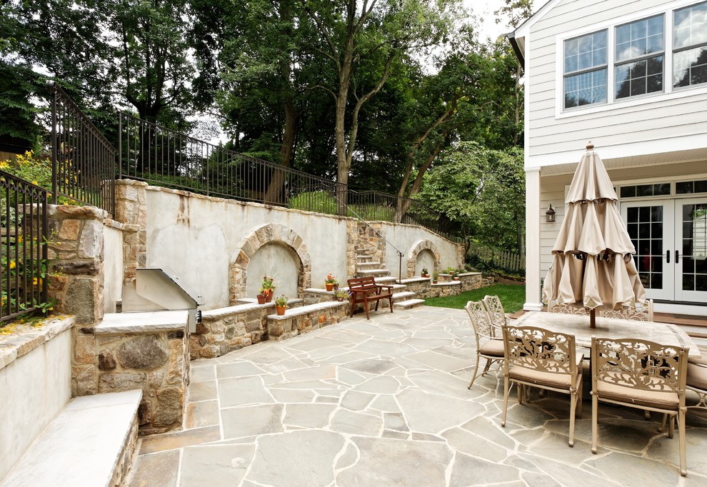 Idées déco pour une terrasse classique.