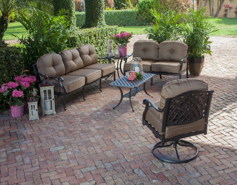 Castle Rock Outdoor Living Traditional Patio Miami by El Dorado