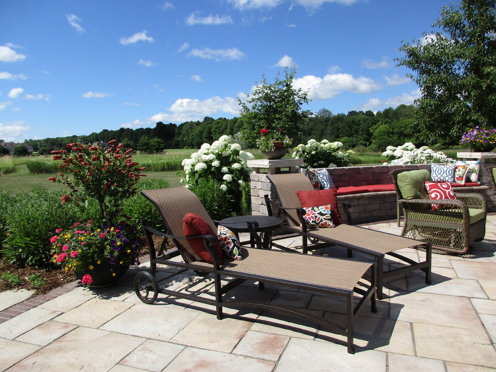 Cedarburg Outdoor Room Contemporary Patio Milwaukee by Creative