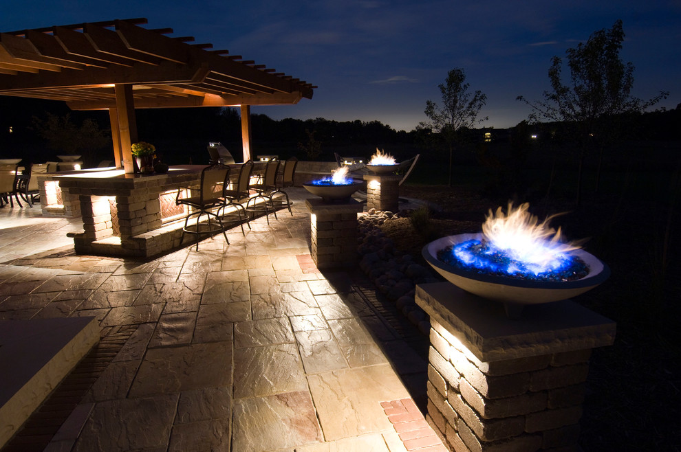 Cedarburg Outdoor Room Contemporary Patio Milwaukee by Creative