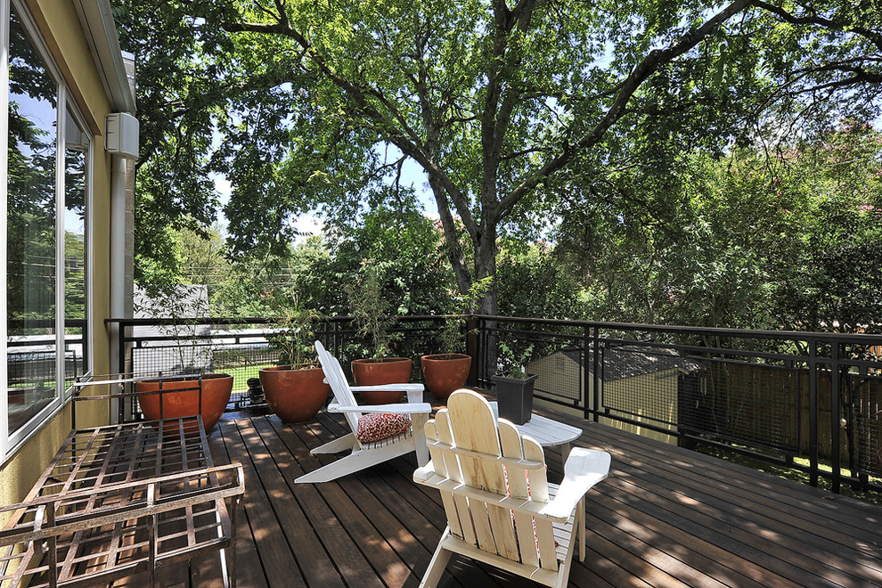 Inspiration for a transitional patio remodel in Austin