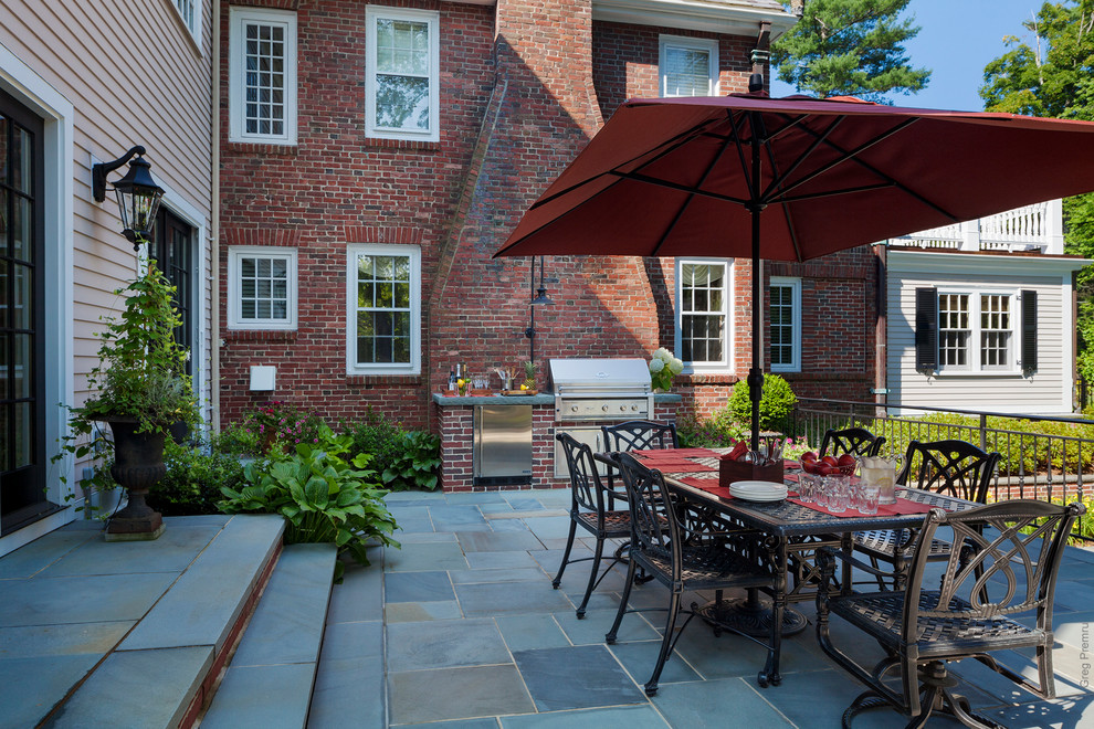 Photo of a traditional patio in Boston.