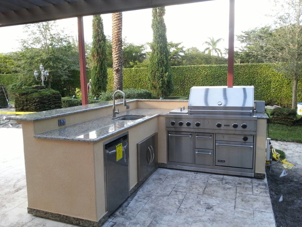 Combined Cart Island Contemporary Patio Miami by The Pool Spa