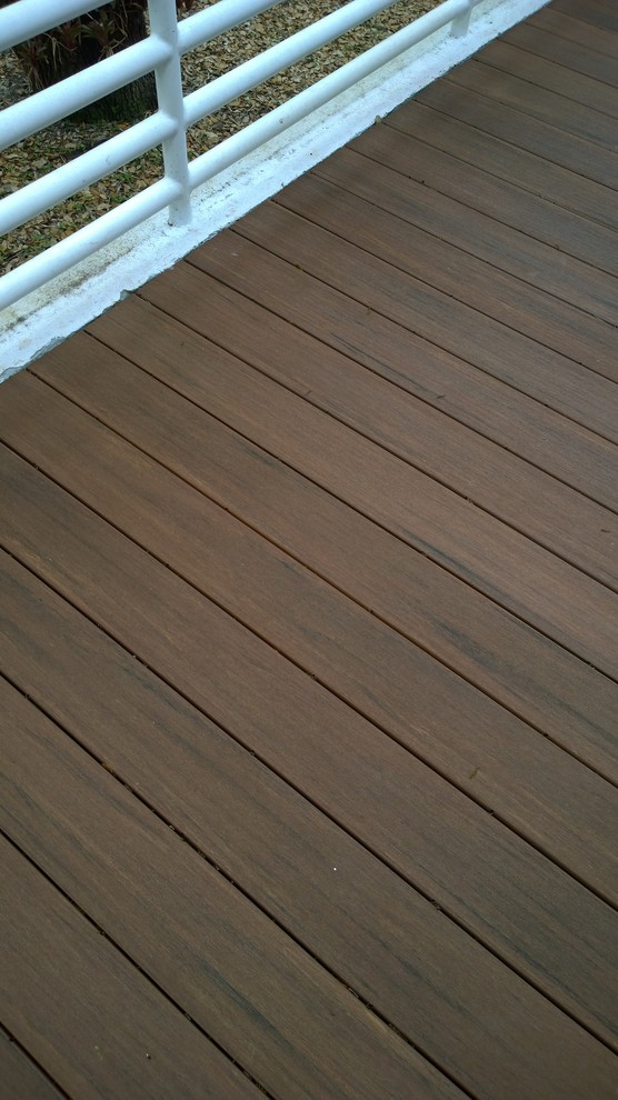 Composite Decking Featuring Azek Vintage Collection Mahogany Contemporary Patio Miami