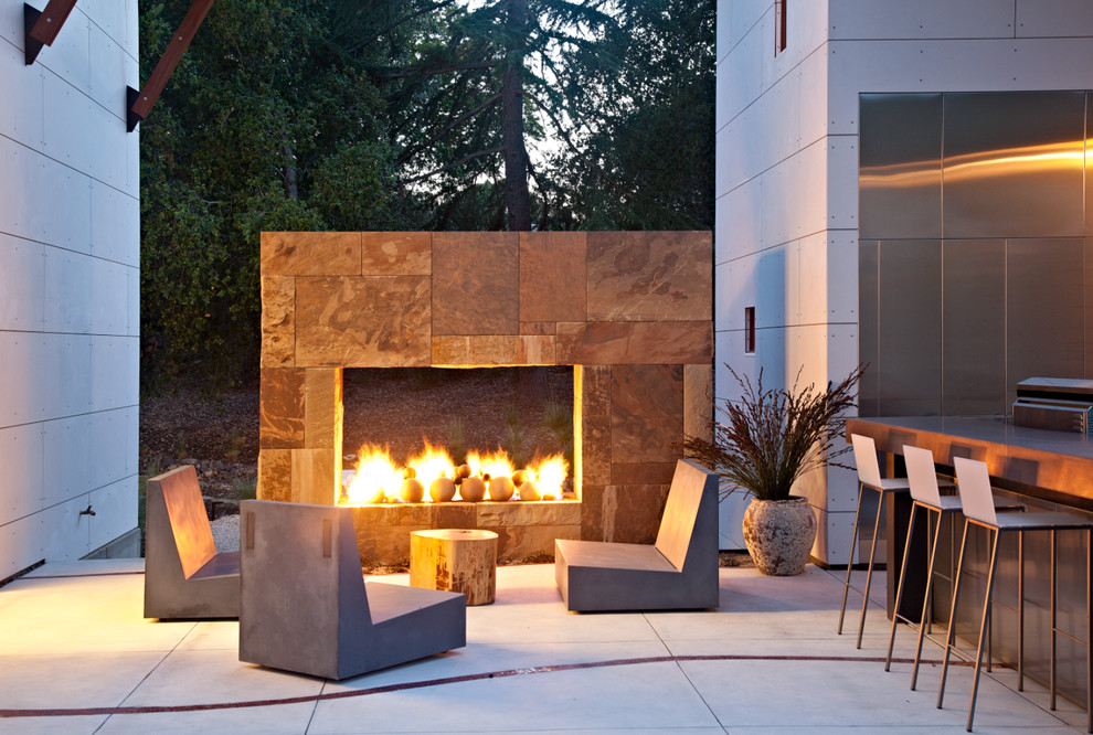 Inspiration for a modern patio in San Francisco with a bbq area.