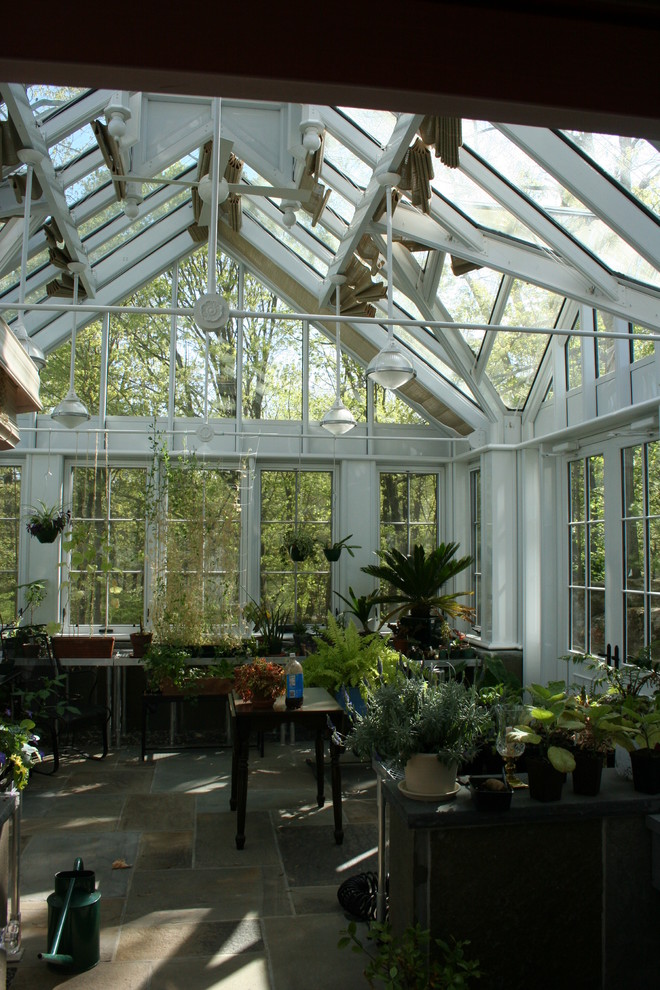 Inspiration for a medium sized traditional conservatory in New York.