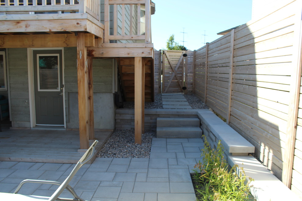 Contemporary Landscape Makeover // Driveway // Patio & Pool // Walkway
