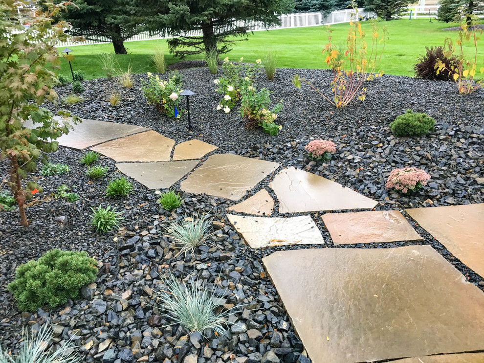 Contemporary Outdoor Living Natural Stone Pathway Contemporary