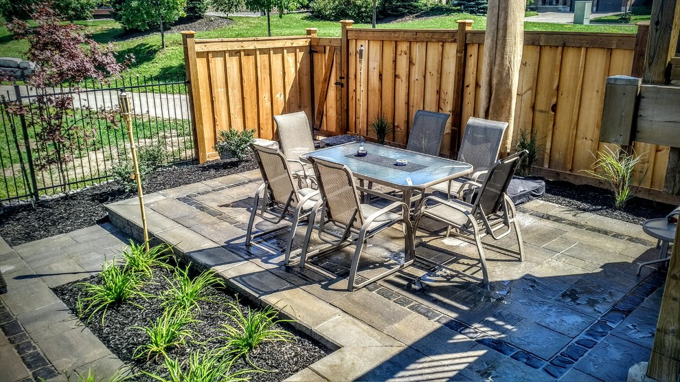 Contemporary Patio in Kitchener, ON Contemporary Patio Toronto