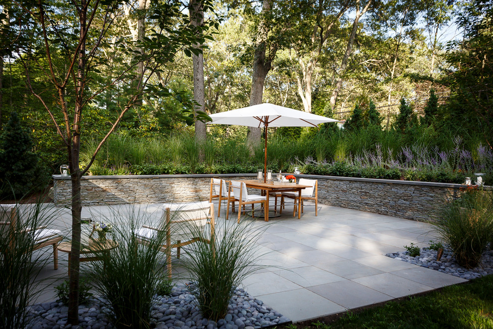 Inspiration for a contemporary patio in Providence.