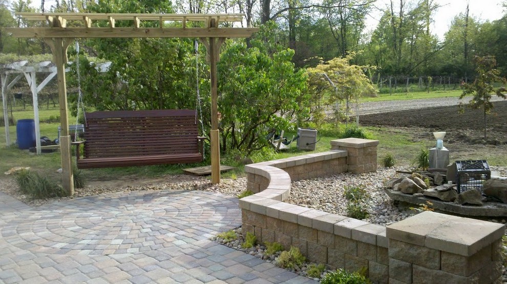 Courtyard Retreat Traditional Patio Indianapolis by Verdeyen