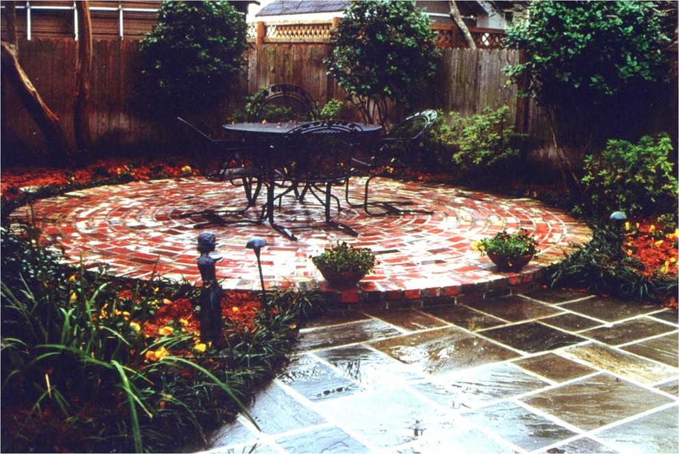 Patio - traditional patio idea in New Orleans