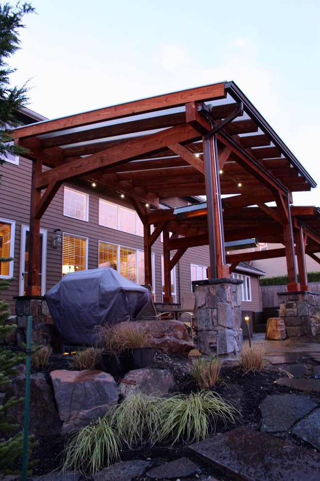 Covered patio Traditional Patio Seattle by Alderwood Landscape