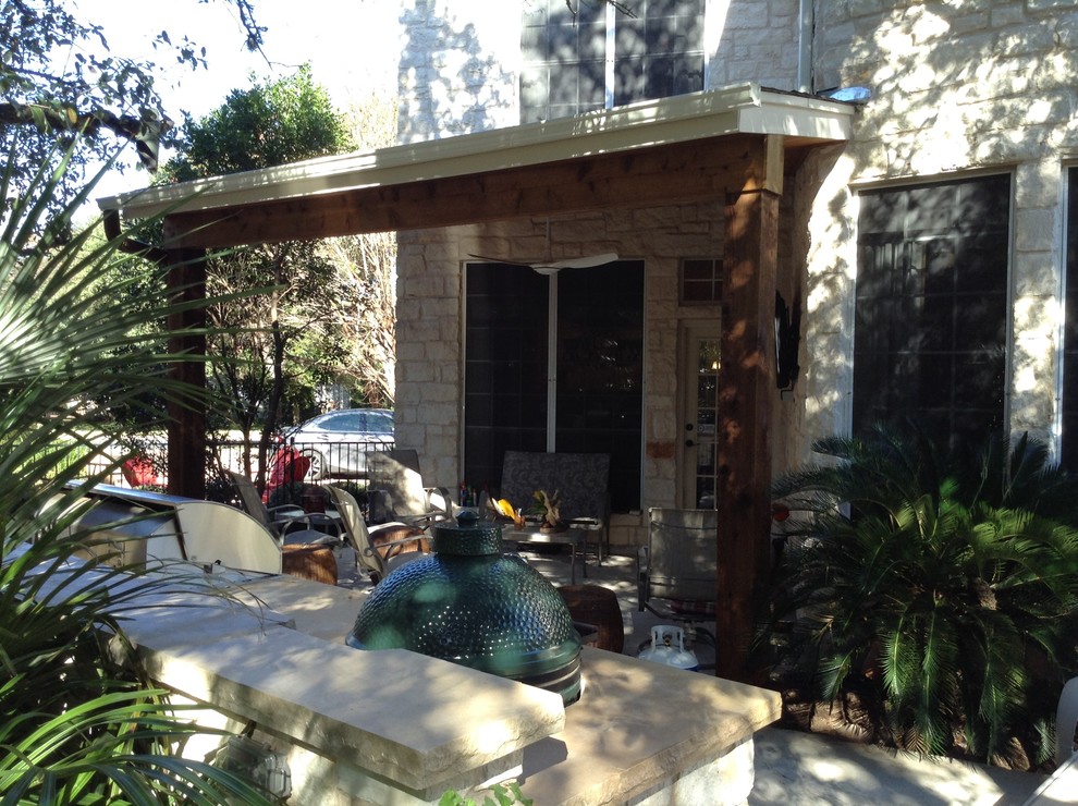 Photo of a small contemporary patio in Austin.