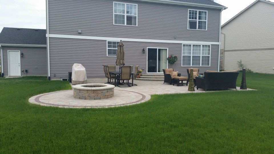 Crown Point Patio Contemporary Patio Chicago by Goetz