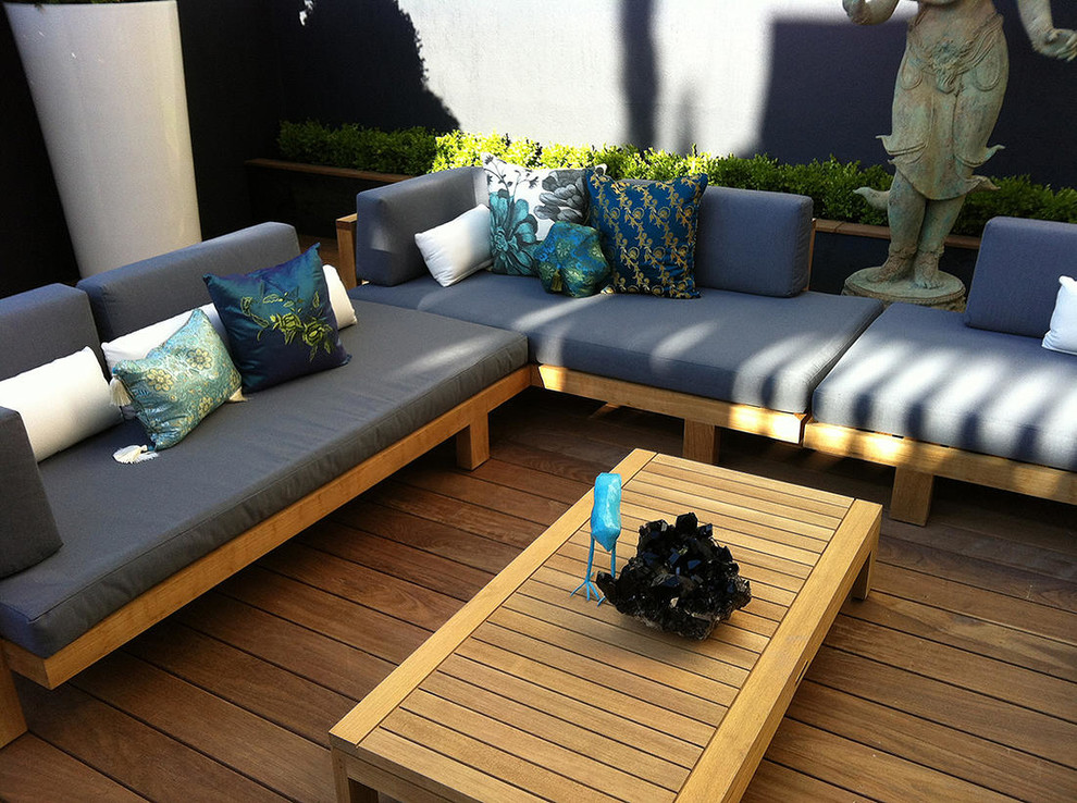Inspiration for an asian deck remodel in San Francisco