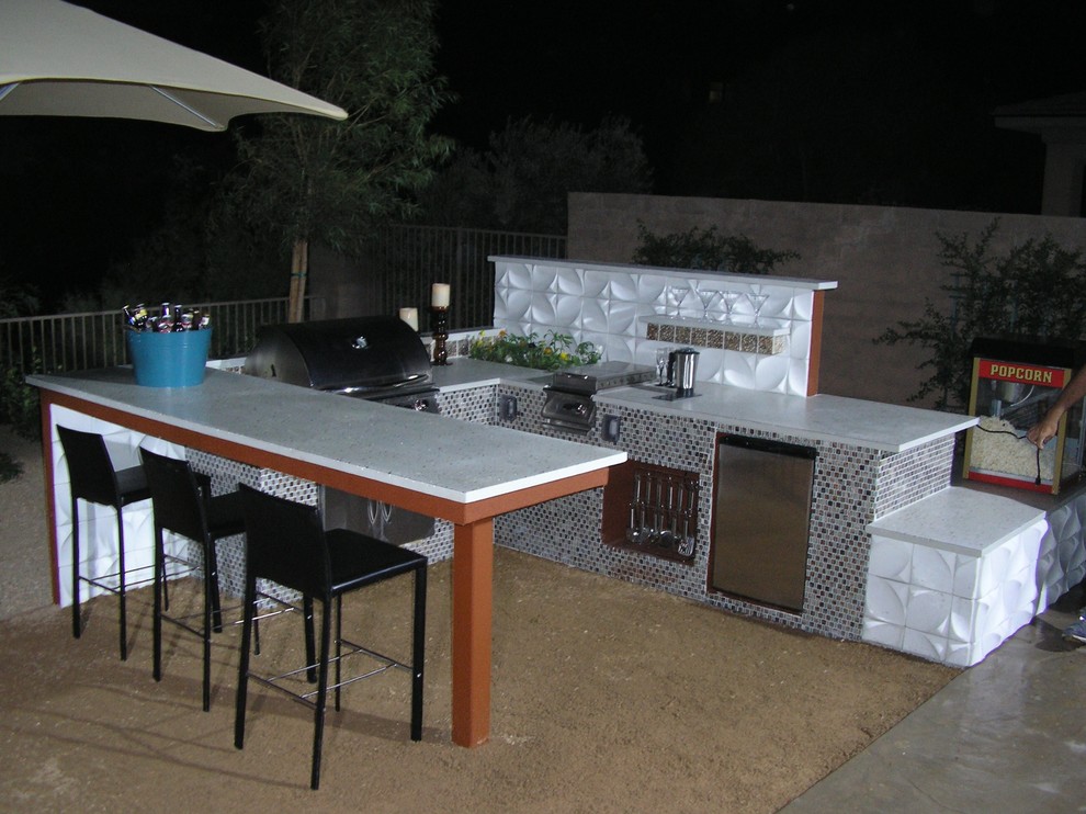 Custom Outdoor kitchens and BBQ Islands Contemporary Patio Las