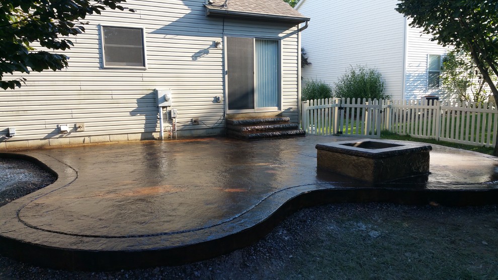Custom Stamped Concrete Patio Design, Installation and Decorative Acid