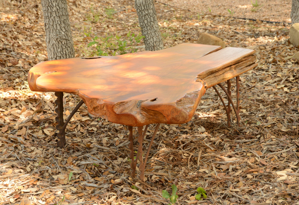 Cypress Live Edge Coffee Table Rústico Patio Austin de Made Up