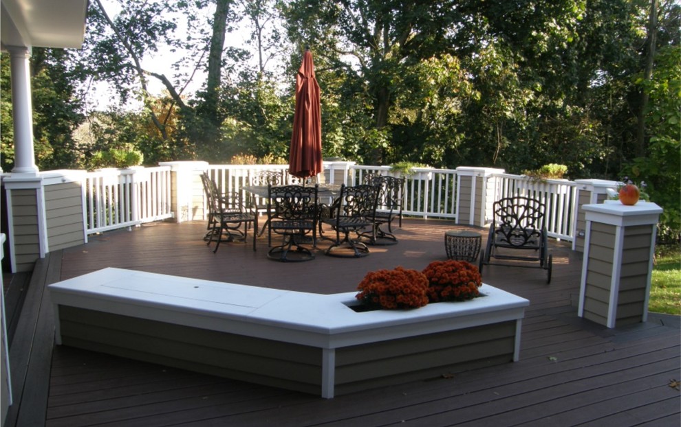 Deck Pavilion Traditional Patio Other by Decosimo Architects