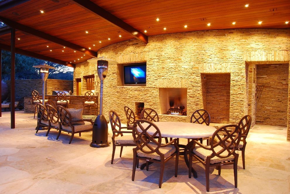 Inspiration for a rustic patio remodel in Austin