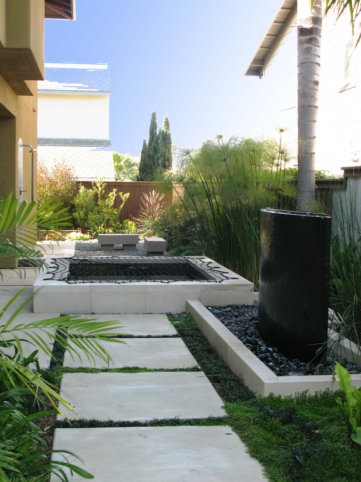 Foto di un patio o portico contemporaneo