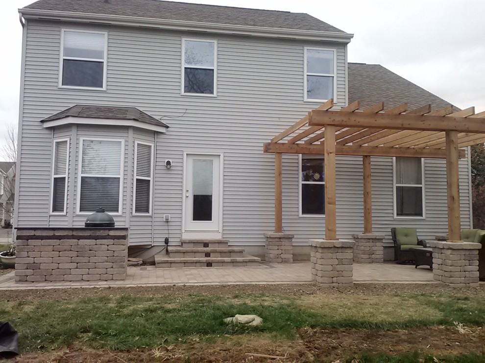 Delaware, OH Paver Patio Contemporary Patio Columbus by