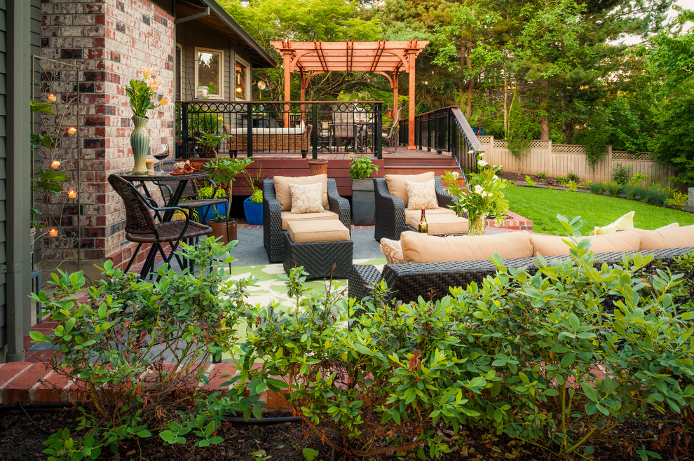 Dickson Property Traditional Patio Portland by Paradise