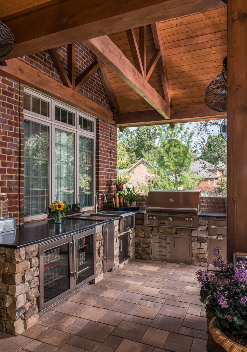 Wood Roof Extension and Black Granite Countertop for Outdoor Kitchens