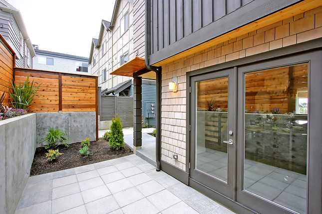 Patio - transitional patio idea in Seattle
