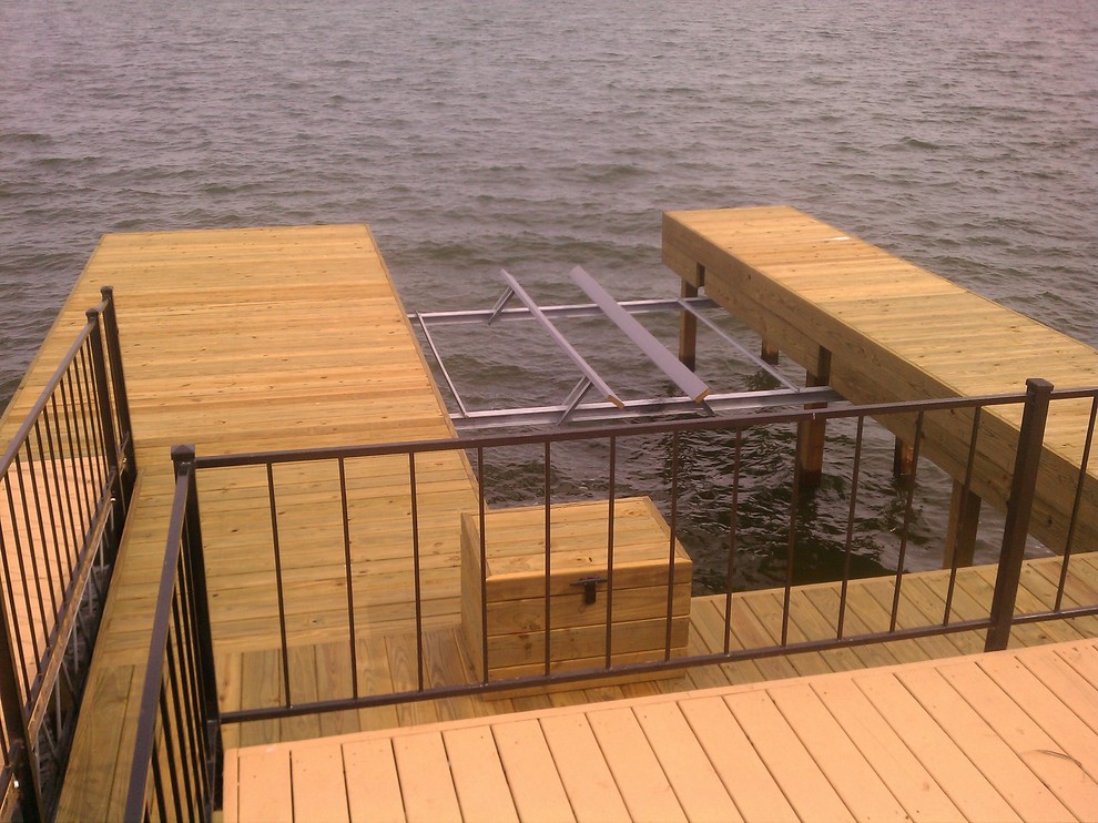 docks, decks, boat docks, boat lifts Traditional Patio Houston