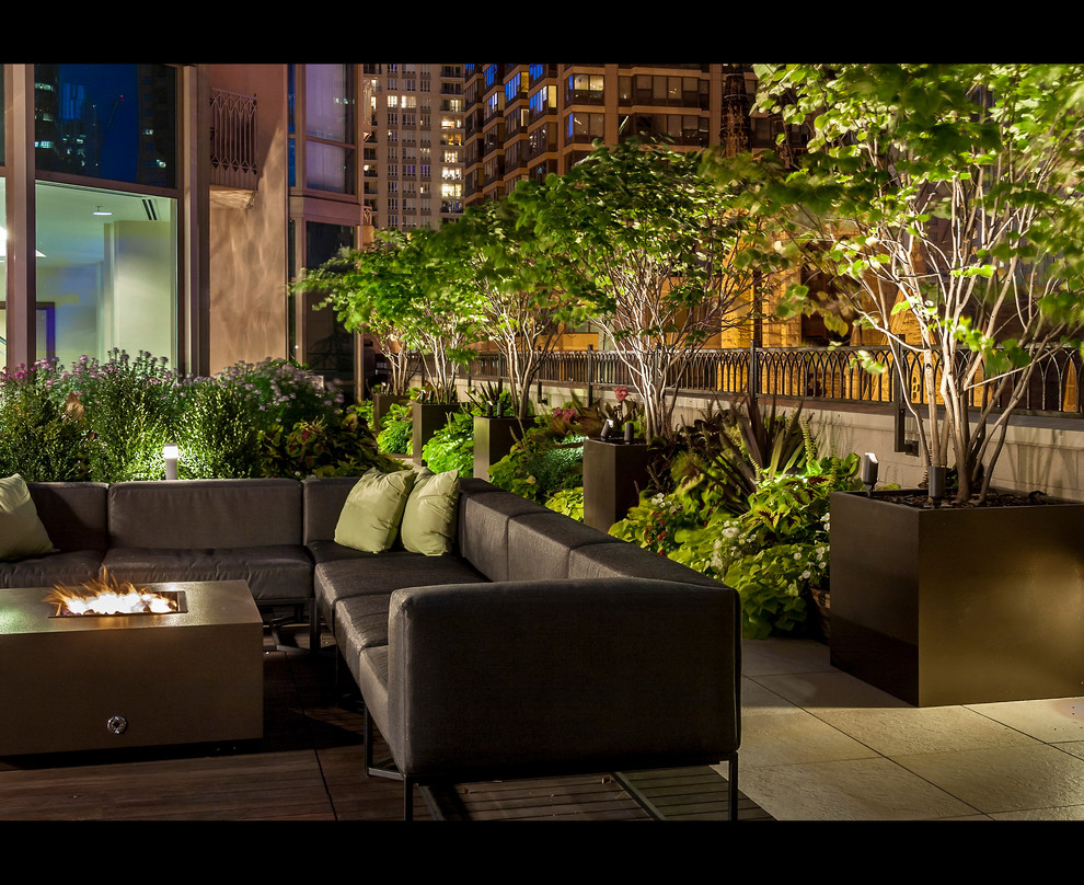 Dynamic Downtown Rooftop Resort Contemporary Patio Chicago by