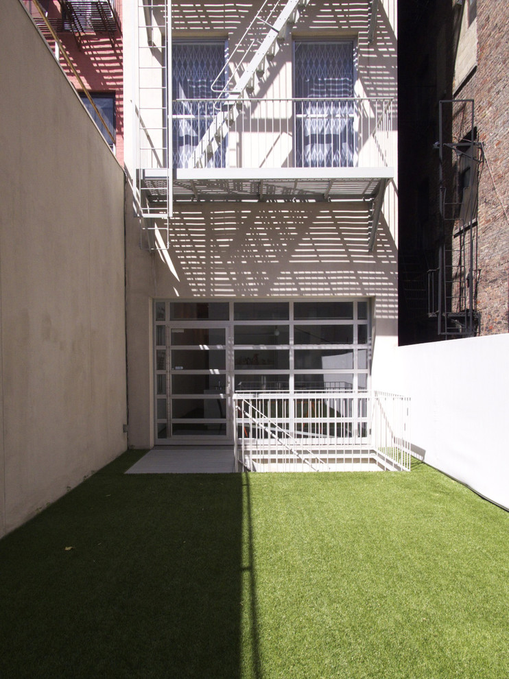 Photo of an urban patio in New York.