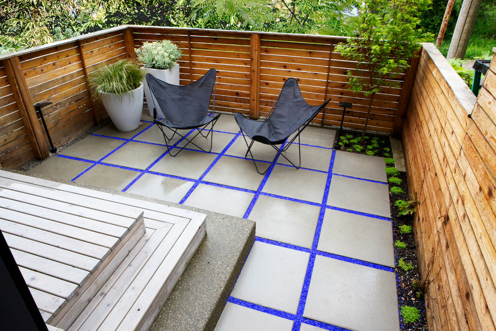 Eclectic Small Townhouse Courtyards - Contemporary - Patio - Seattle ...