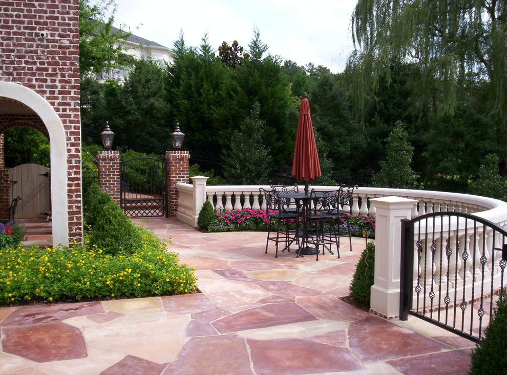Elegant Manor House & Garden Traditional Patio Atlanta