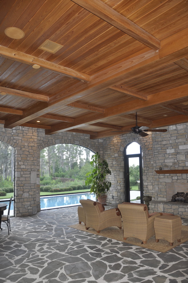 Elegant patio photo in Orlando