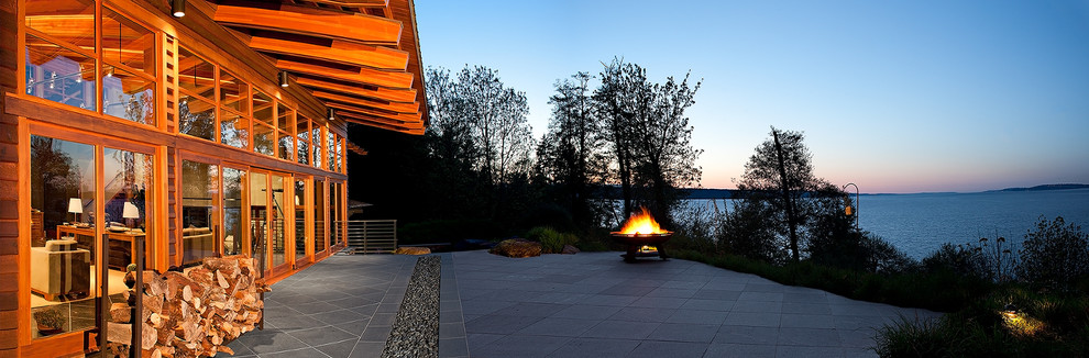Design ideas for a contemporary patio in Seattle.